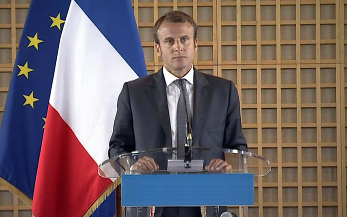 Macron exhorte l'Europe à sécuriser l'Ukraine : enjeux élevés