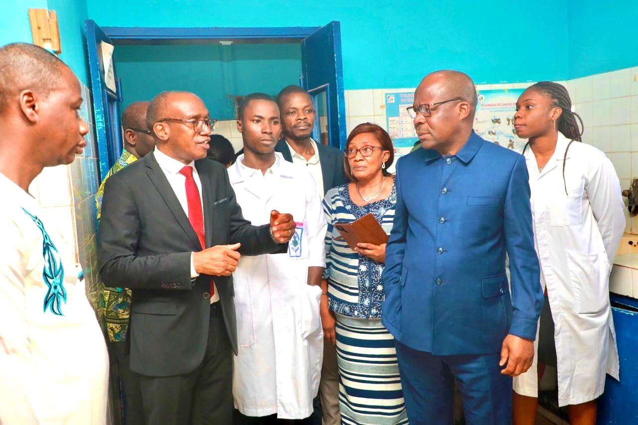 Le ministre N'Gou Dimba annonce une amélioration : l'hôpital général de Biankouma en cours de réhabilitation